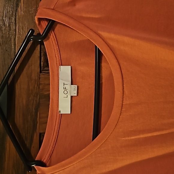 Coral size Small Loft shirt - Picture 2 of 3